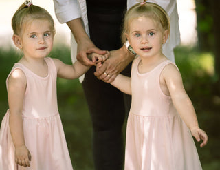 My World: Meet Eva & Dana